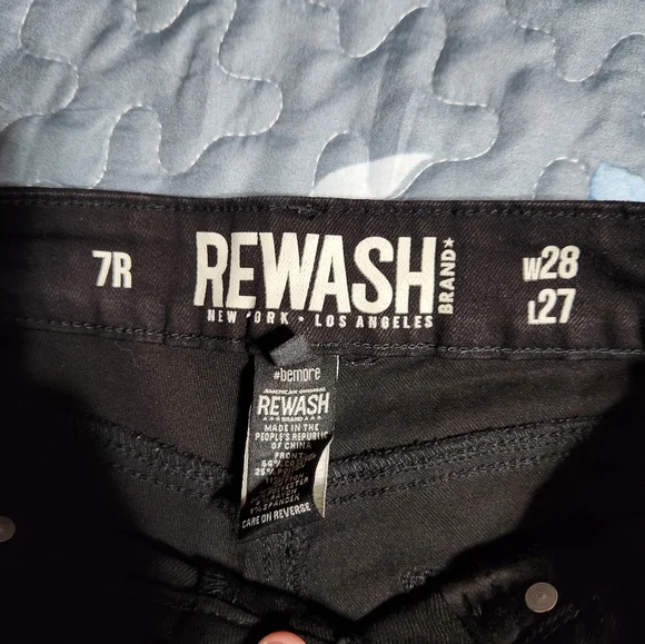 Juniors rewash studded jean - Picture 3 of 11